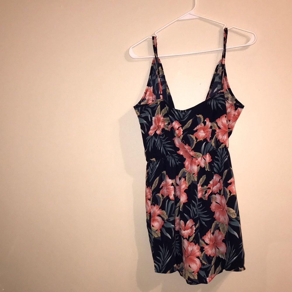 romper - Picture 2 of 2